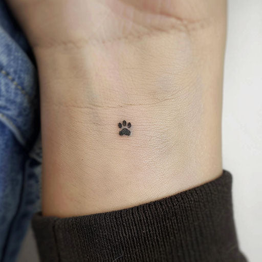 Innovative Minimal Tattoo Layouts – IMAGELLA